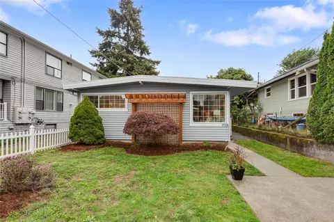 8728 17th Ave NW, Seattle, WA 98117