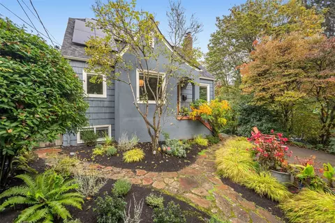 3760 E Marion St, Seattle, WA 98122