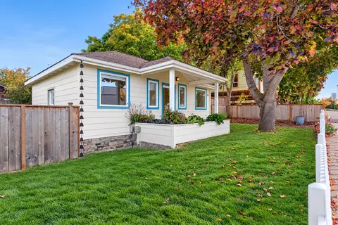 520 Guard St, Friday Harbor, WA 98250