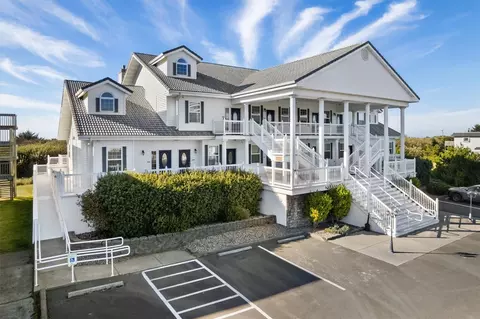 855 Ocean Shores Blvd NW #101, Ocean Shores, WA 98569