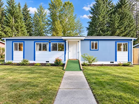 20305 Rhododendran Dr E, Bonney Lake, WA 98391