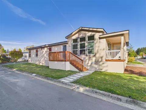 11436 SE 208th St #121, Kent, WA 98031