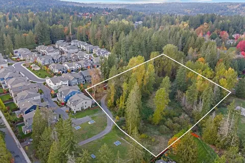 24624 NE 18th St, Redmond, WA 98074