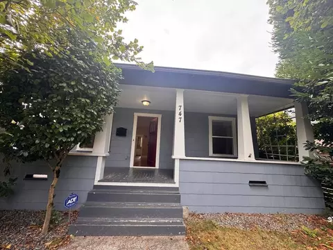 747 S Henderson St, Seattle, WA 98108