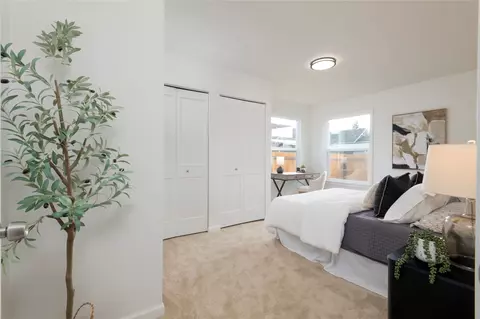 Bedroom - 1918 Baker Ave #B, Everett, WA 98201 photo 2 of 5