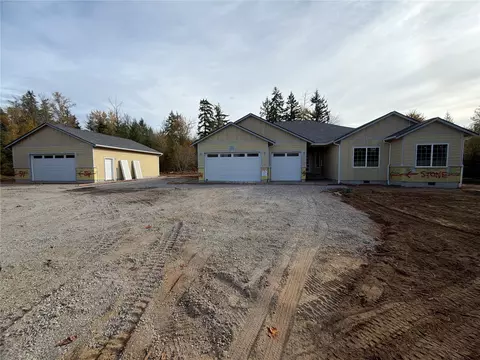 11906 Elks Landing Ct SE, Yelm, WA 98597
