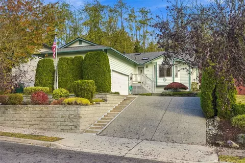 17505 Highland View Dr, Arlington, WA 98223