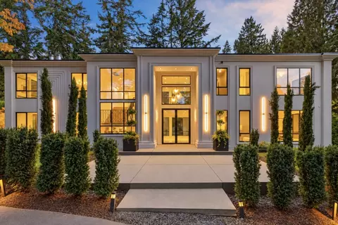 2837 Evergreen Point Rd, Medina, WA 98039