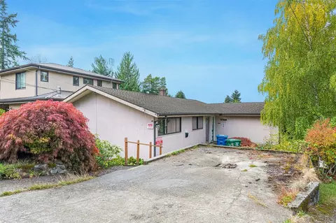 7709 30th Ave NE, Seattle, WA 98115