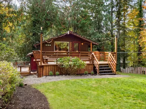 3245 E Ames Lake Dr NE, Redmond, WA 98053