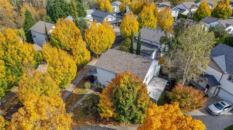 View/Area - 19615 SE 30th Way, Camas, WA 98607 photo 3 of 4