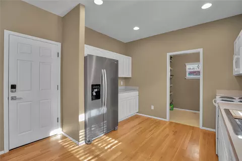 Entry Way - 19615 SE 30th Way, Camas, WA 98607 photo 2 of 4