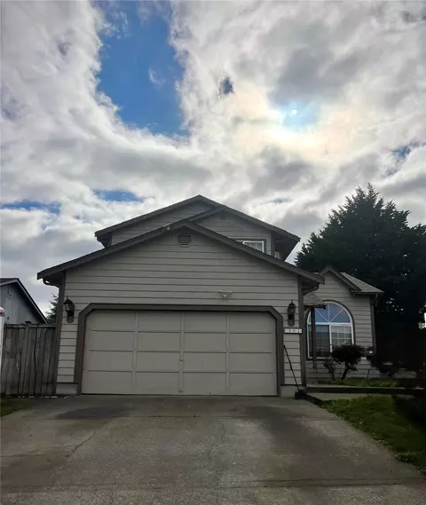 1802 E 66th St, Tacoma, WA 98404