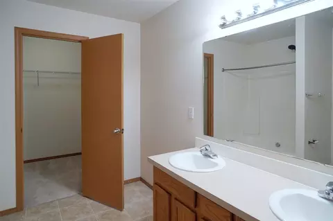 Bath - 1429 203rd St E, Spanaway, WA 98387 photo 2 of 4