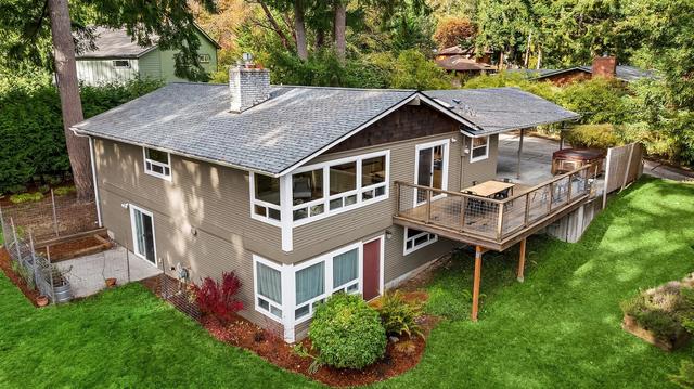 11135 107th Ave SW, Vashon, WA 98070