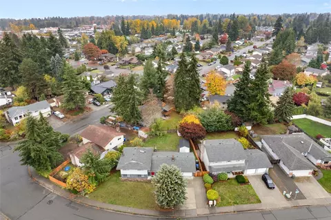 View/Area - 9116 10th Ave SE, Everett, WA 98208 photo 3 of 4