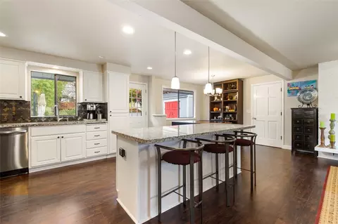 Kitchen - 9116 10th Ave SE, Everett, WA 98208 photo 2 of 5