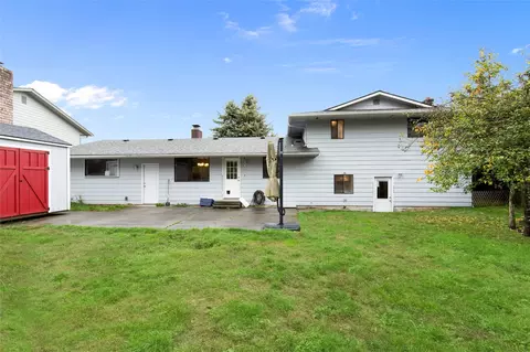 Exterior - 9116 10th Ave SE, Everett, WA 98208 photo 4 of 9