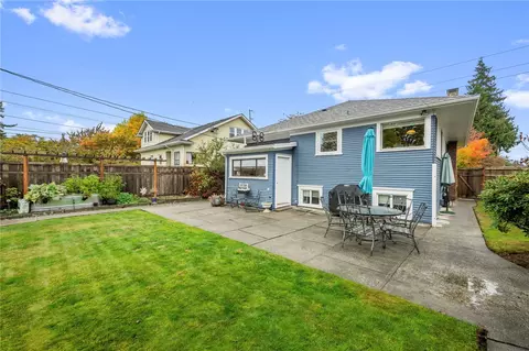 Exterior - 2306 Pine St, Everett, WA 98201 photo 10 of 13