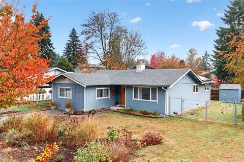824 Dundee Rd NW, Olympia, WA 98502