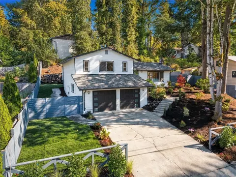10120 111th Ave NE, Kirkland, WA 98033