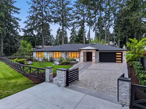 12608 NE 30th St, Bellevue, WA 98005
