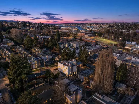 3112 Queen Anne Ave N, Seattle, WA 98119