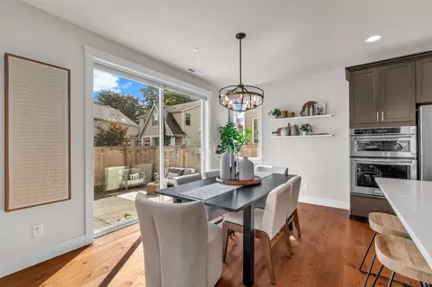 Dining - 22323 9th Dr SE #23-S, Bothell, WA 98021 photo 2 of 2
