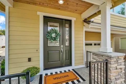 Entry Way - 22323 9th Dr SE #23-S, Bothell, WA 98021 photo 1 of 4