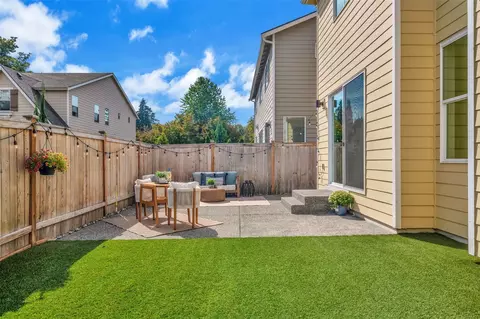 Exterior - 22323 9th Dr SE #23-S, Bothell, WA 98021 photo 4 of 6