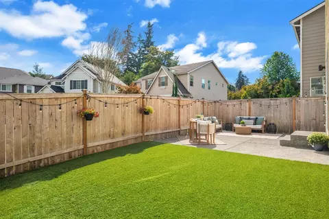 Exterior - 22323 9th Dr SE #23-S, Bothell, WA 98021 photo 5 of 6