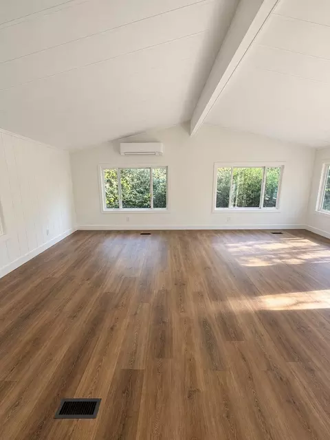 826 Tipsoo Loop S, Rainier, WA 98576 photo 9