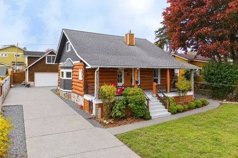 1411 16th St, Anacortes, WA 98221