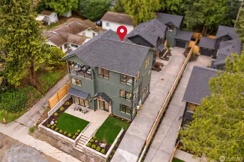 3020 NE 95th St, Seattle, WA 98115
