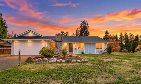 3188 Madrona Dr SE, Port Orchard, WA 98366