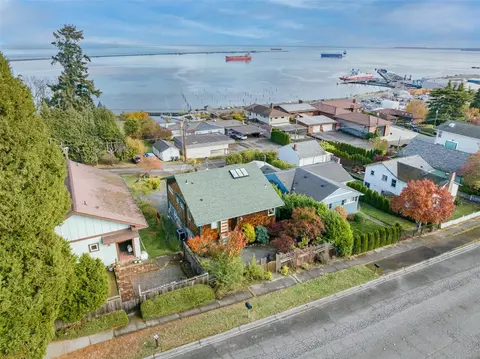 1035 W 5th St, Port Angeles, WA 98363