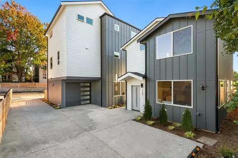 338 NE 90th St, Seattle, WA 98115