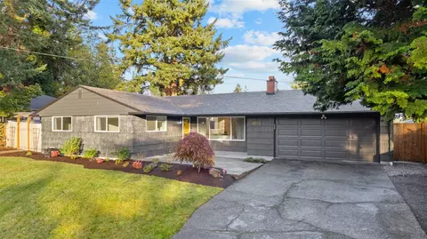 10215 Hemlock St SW, Lakewood, WA 98498