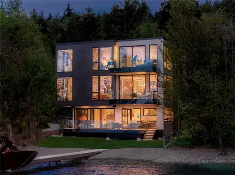 3101 E Lake Sammamish Pkwy NE, Sammamish, WA 98074
