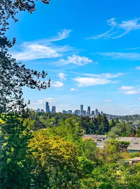 4001 31st Ave S, Seattle, WA 98108