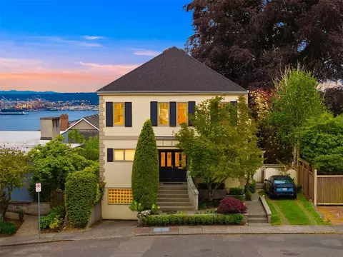 525 W Prospect St #A, Seattle, WA 98119