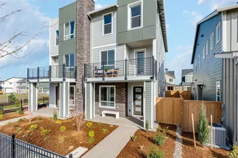 32486 Big Leaf Ln #35, Black Diamond, WA 98010