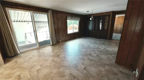 Living - 46 Juniper Mobile Ests, Sequim, WA 98382 photo 3 of 5