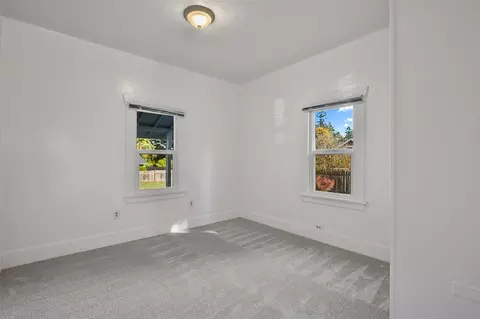 Bedroom - 2427 Monroe Ave, Everett, WA 98203 photo 1 of 7