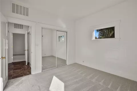 Bedroom - 2427 Monroe Ave, Everett, WA 98203 photo 5 of 7
