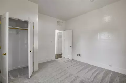 Bedroom - 2427 Monroe Ave, Everett, WA 98203 photo 3 of 7