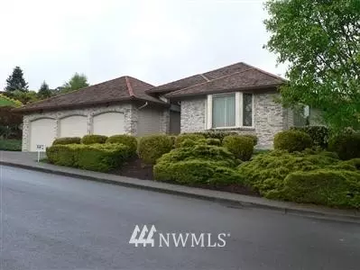 5211 NW Valley Ct, Camas, WA 98607 photo 1