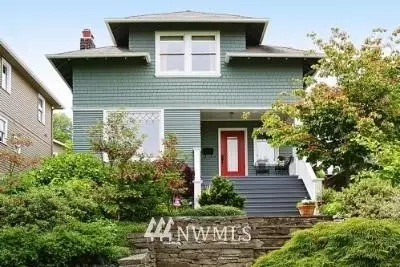 1231 17th Ave E, Seattle, WA 98112 photo 1