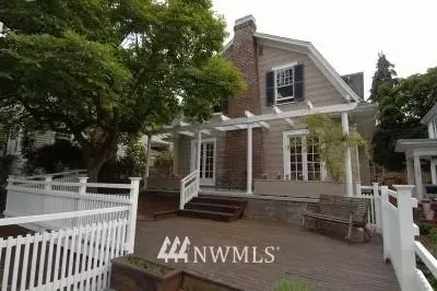1519 18th Ave E, Seattle, WA 98112 photo 1