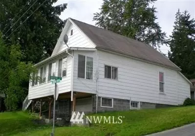 702 E Marine View Dr, Everett, WA 98201 photo 1